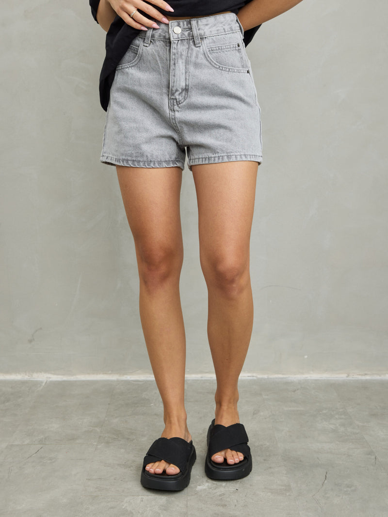 ג'ינס קצר יאנה | אפור