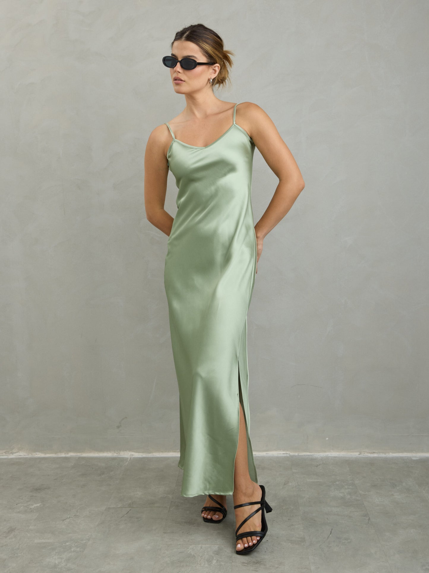 שמלת סאטן גרייסי | ירוק