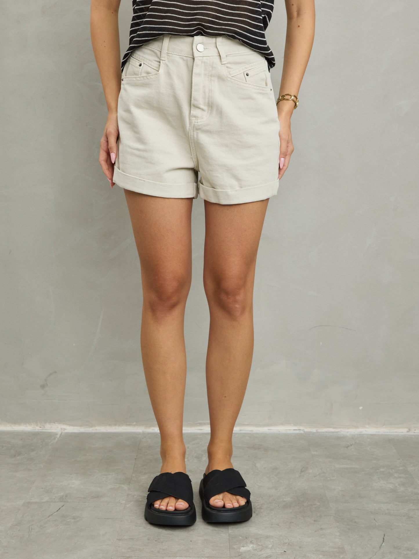 ג'ינס קצר  ברבי | בז'