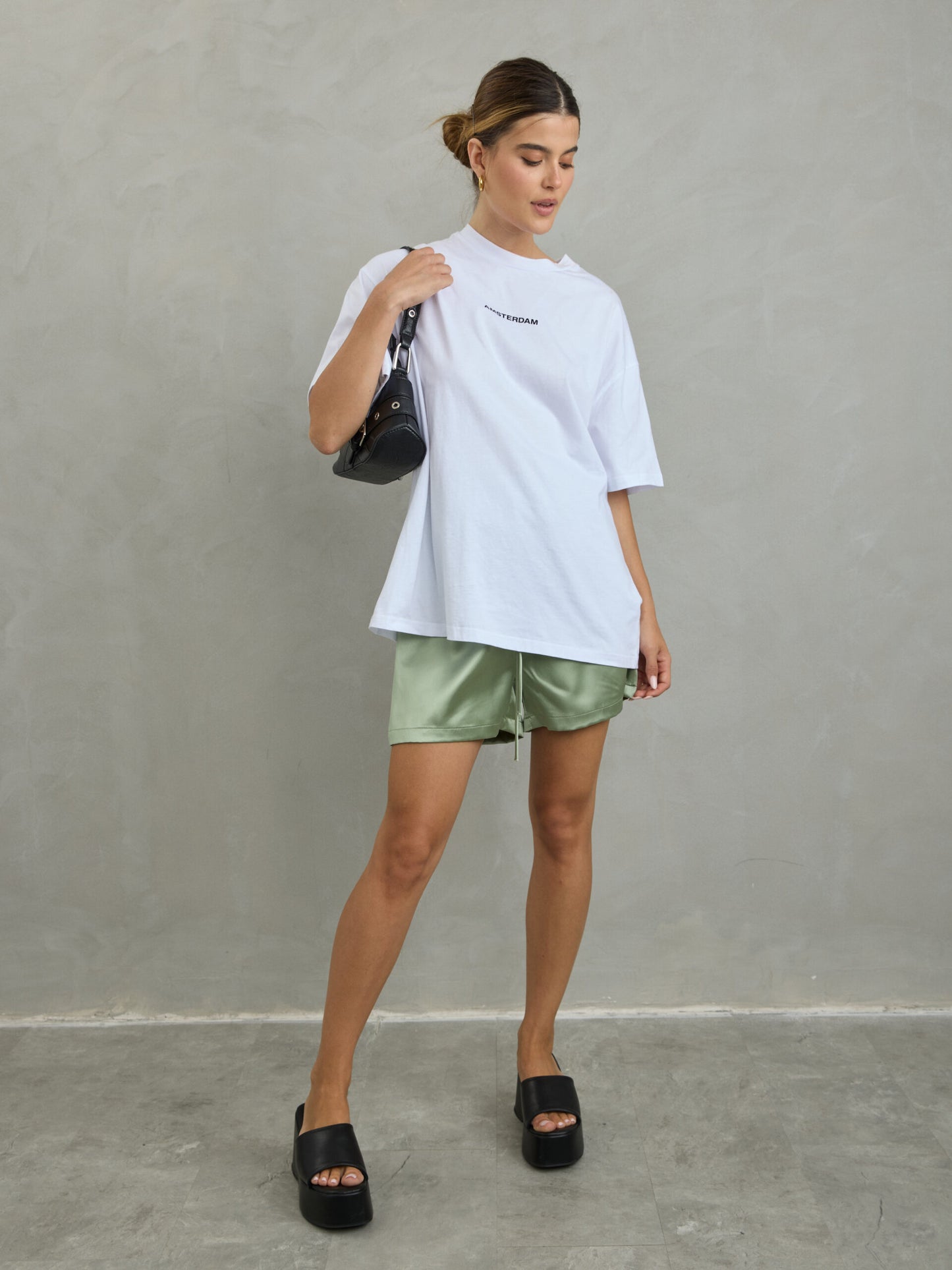 מכנסי סאטן קצרים אייריס | ירוק