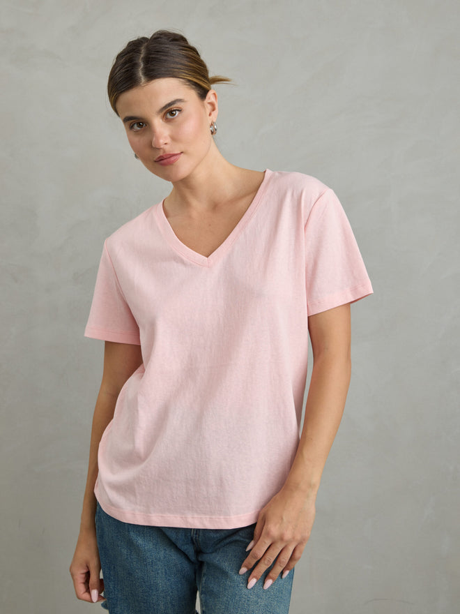 חולצת בייסיק ורודה לנשים