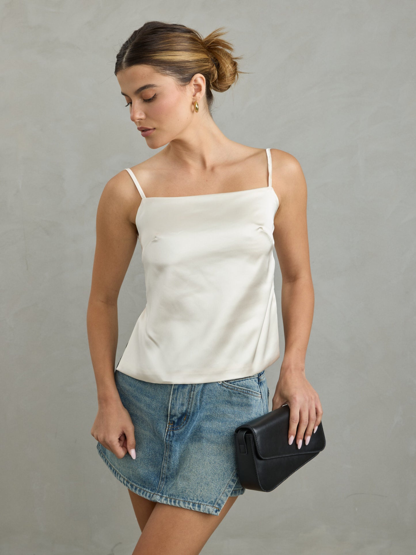 גופיית סאטן אינדי | שמנת