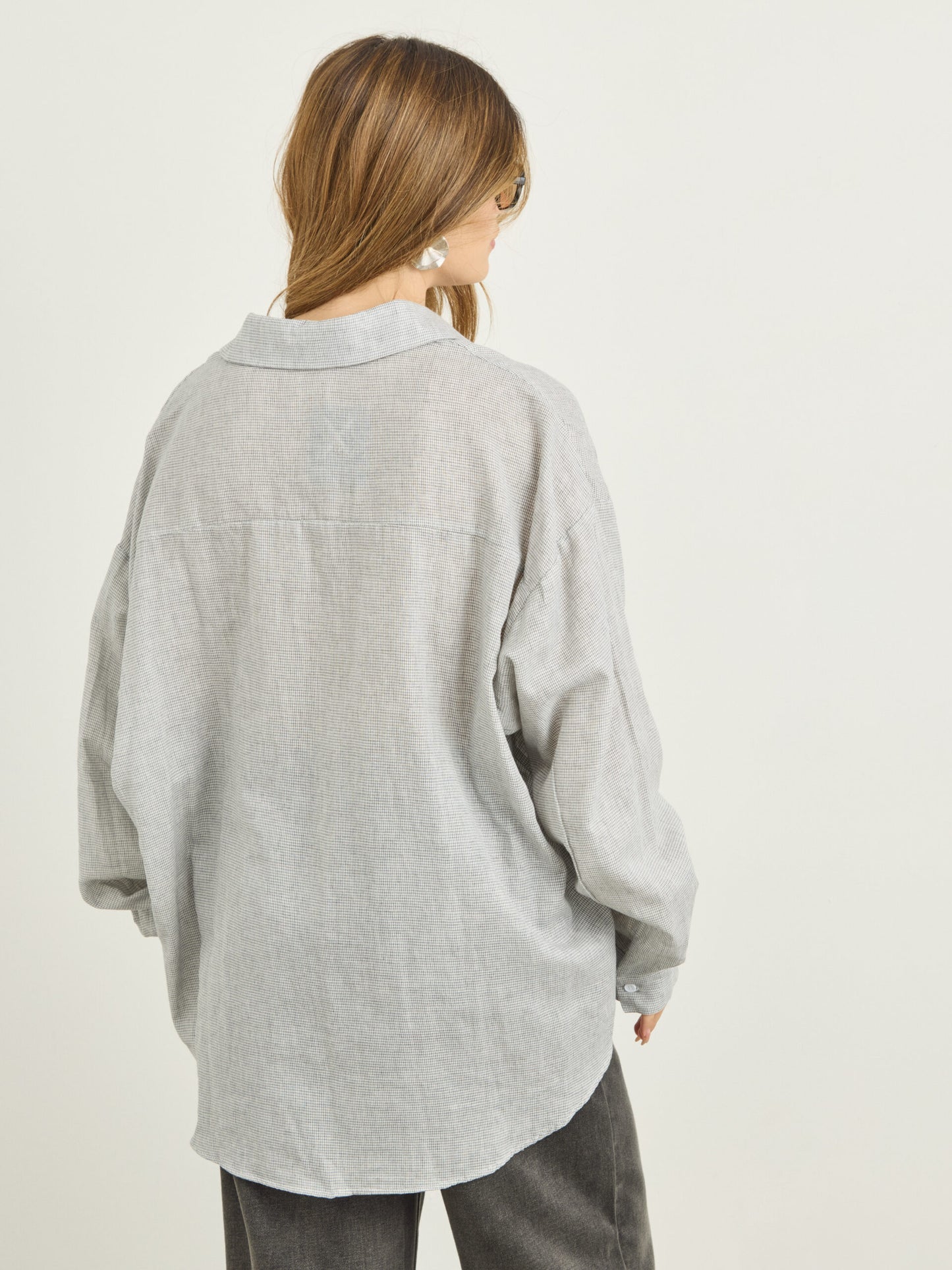 חולצה מכופתרת משבצות היילי | אפור