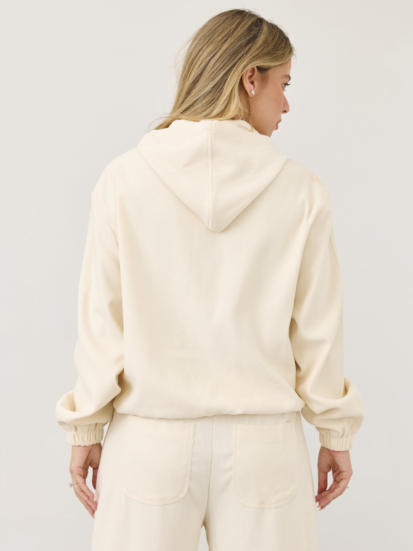 חליפת קפוצ'ון קיי | בז'