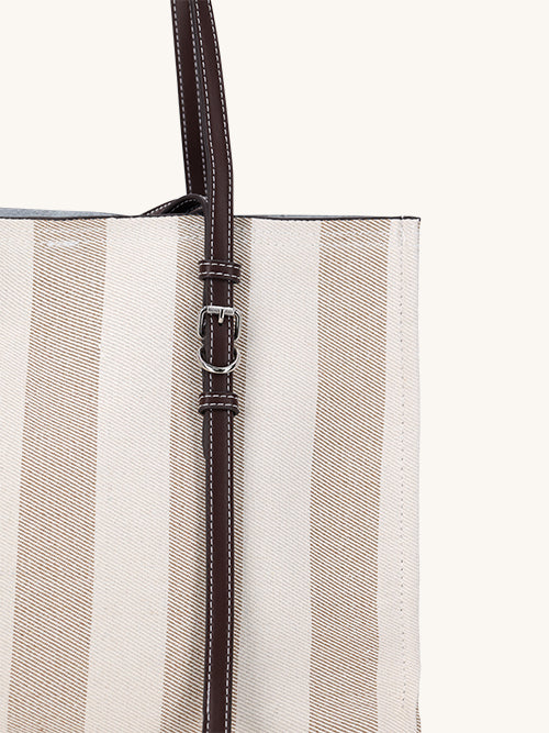 תיק לארה | בז'