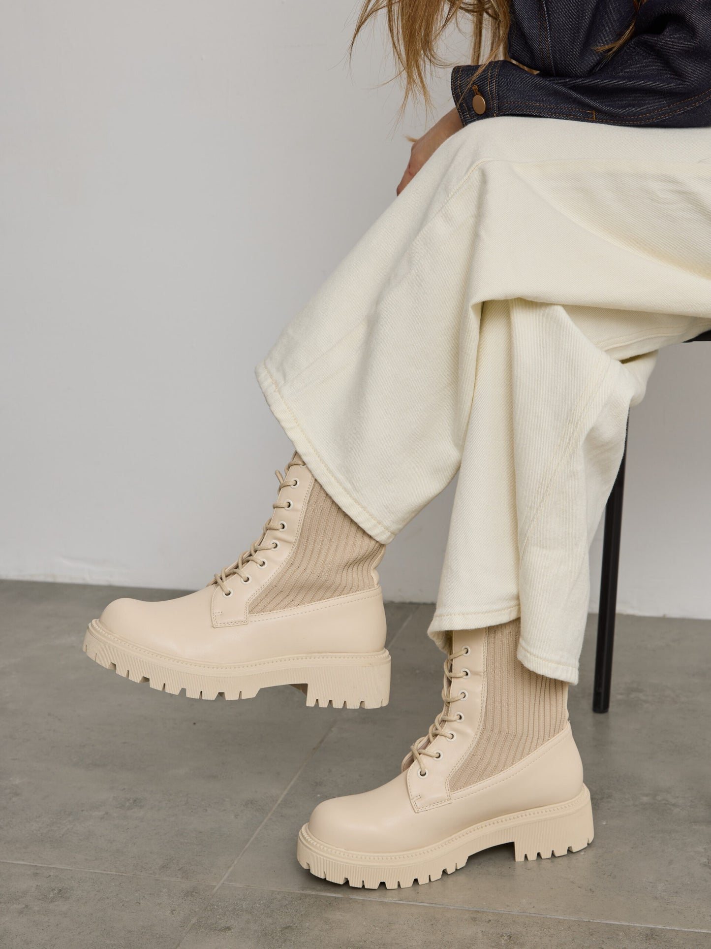 מגפוני סוליית טרקטור מאדיסון | בז'