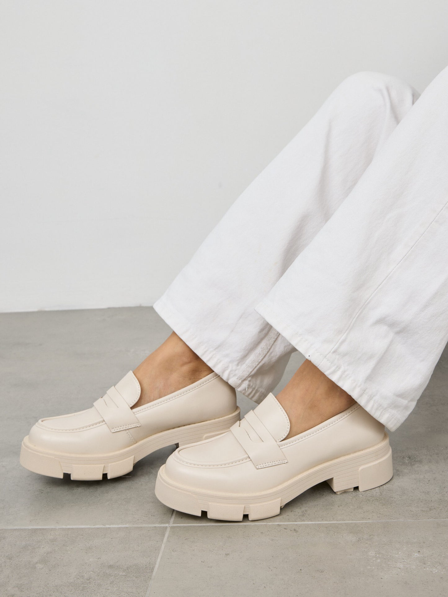 מוקסין סוליית טרקטור קלוד | בז'