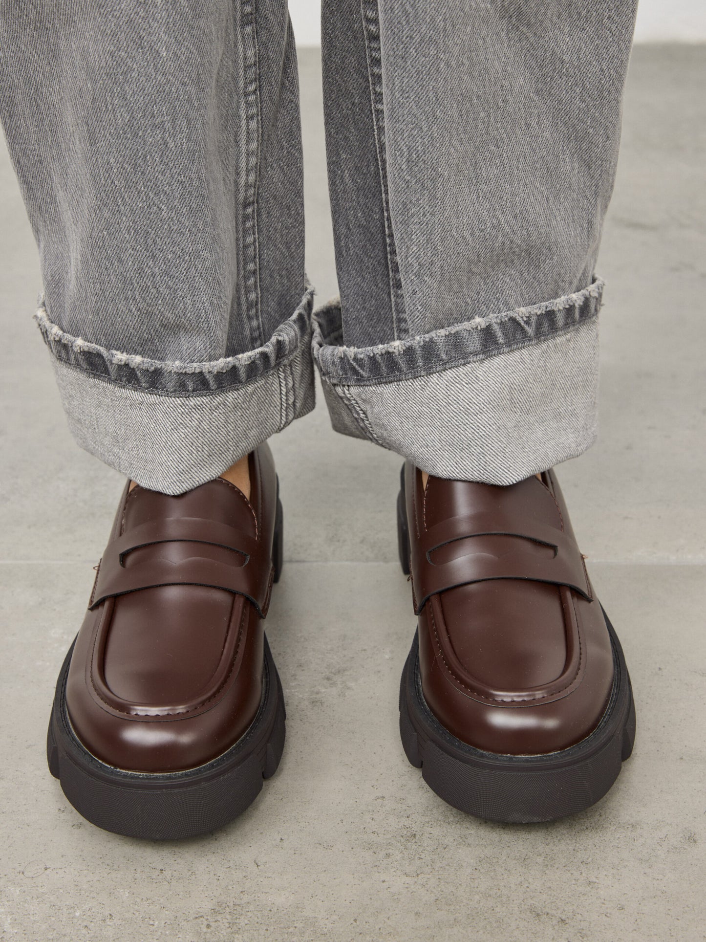 מוקסין סוליית טרקטור קלוד | חום