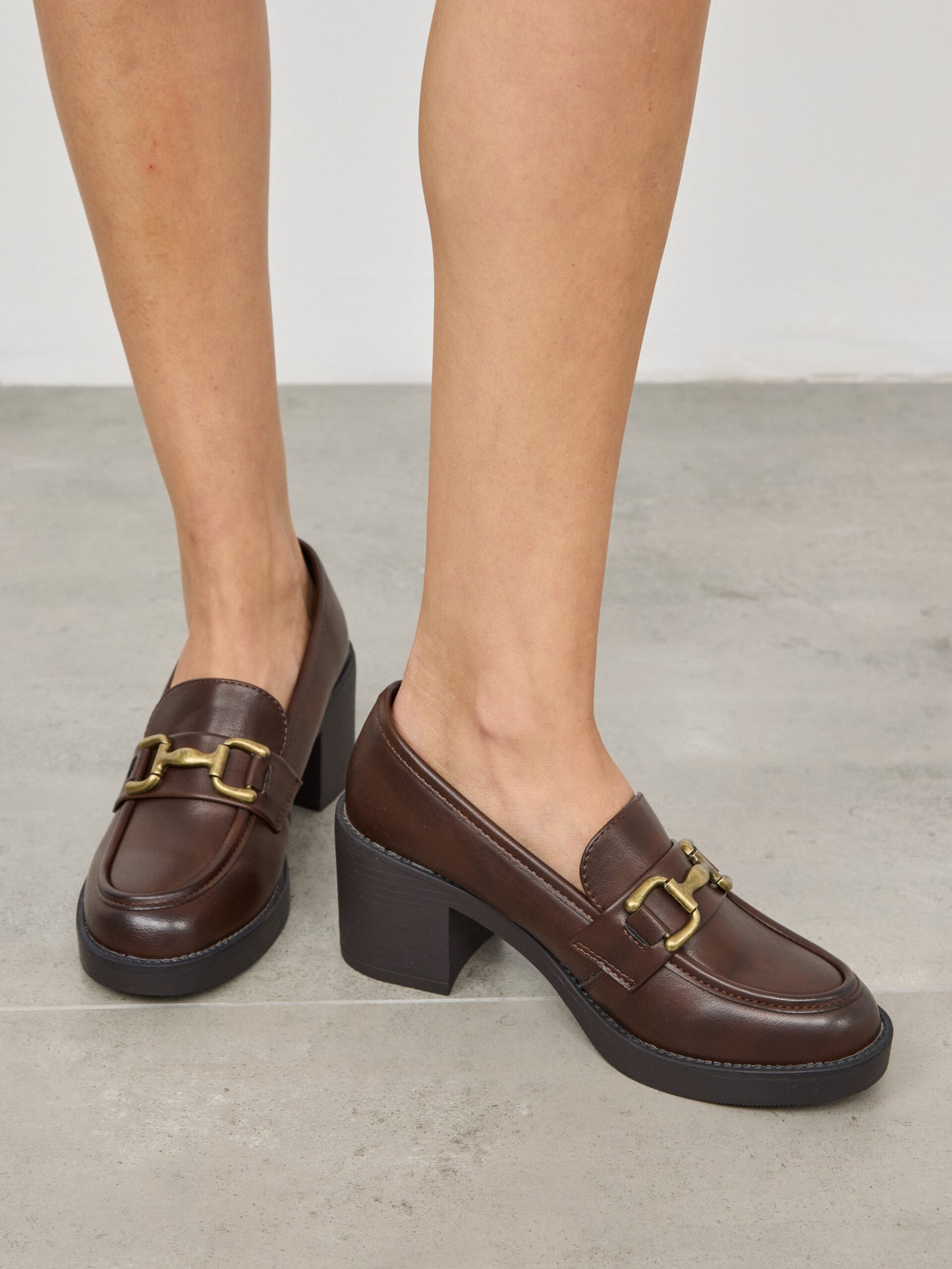 מוקסין עקב אבזם וודס | חום