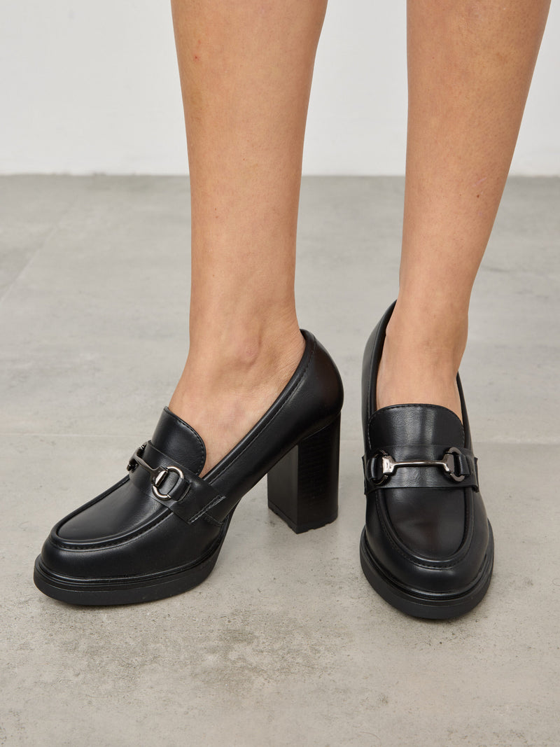 מוקסין עקב אבזם קלארק | שחור