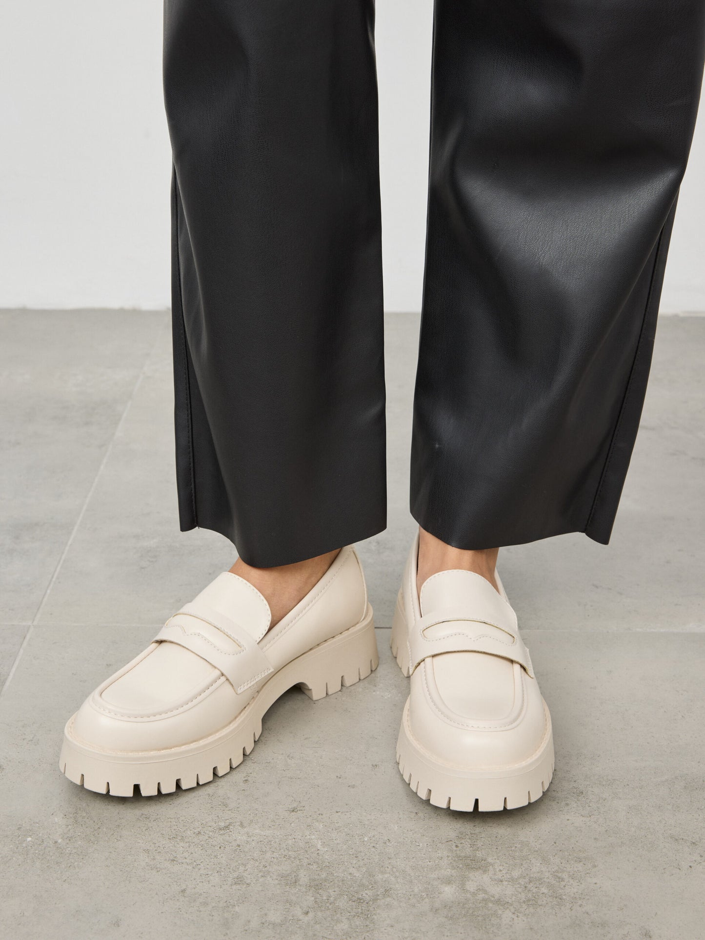 מוקסין סוליית טרקטור קלרו | בז'