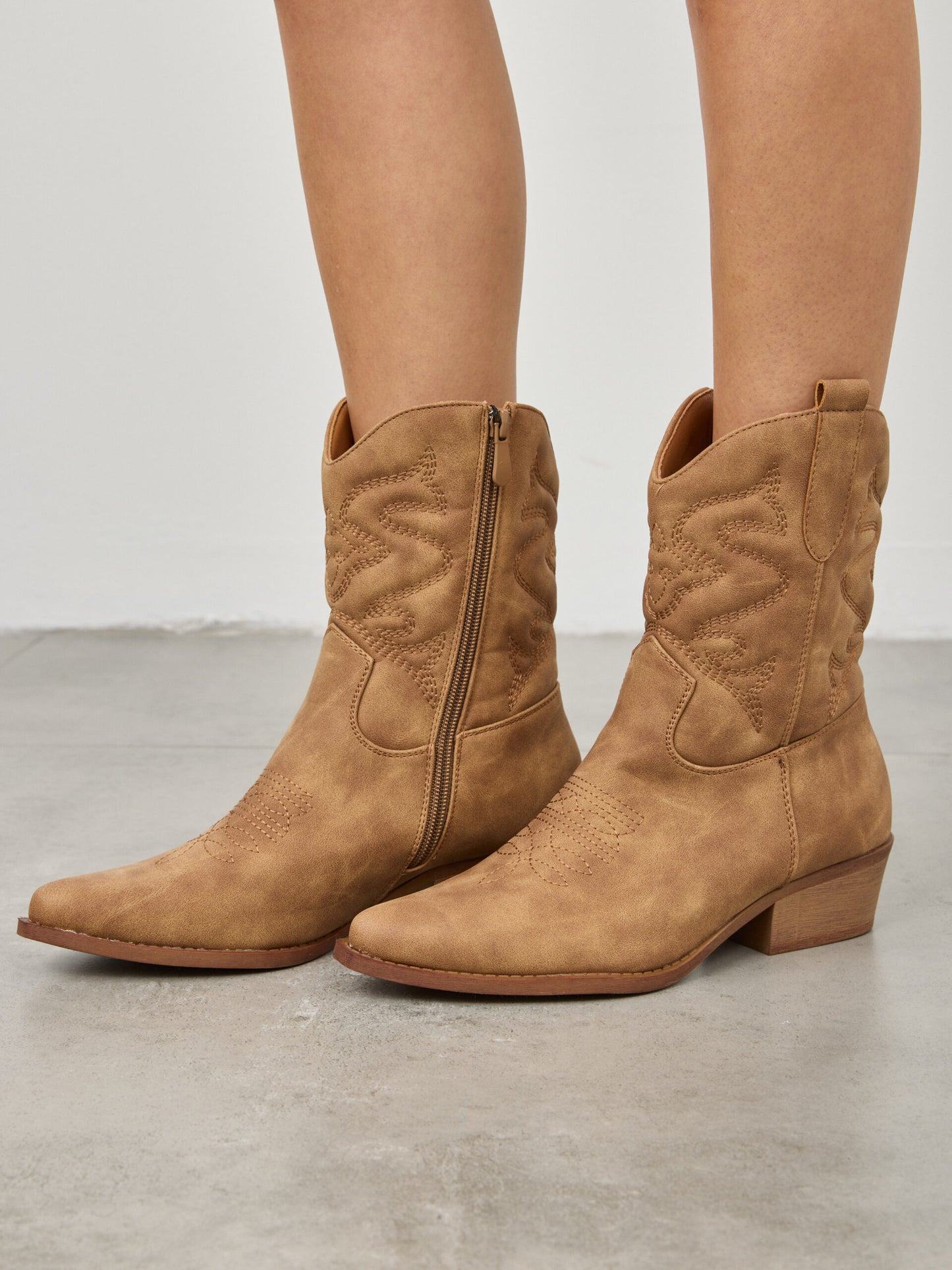 מגפי בוקרים אוסטין | קאמל