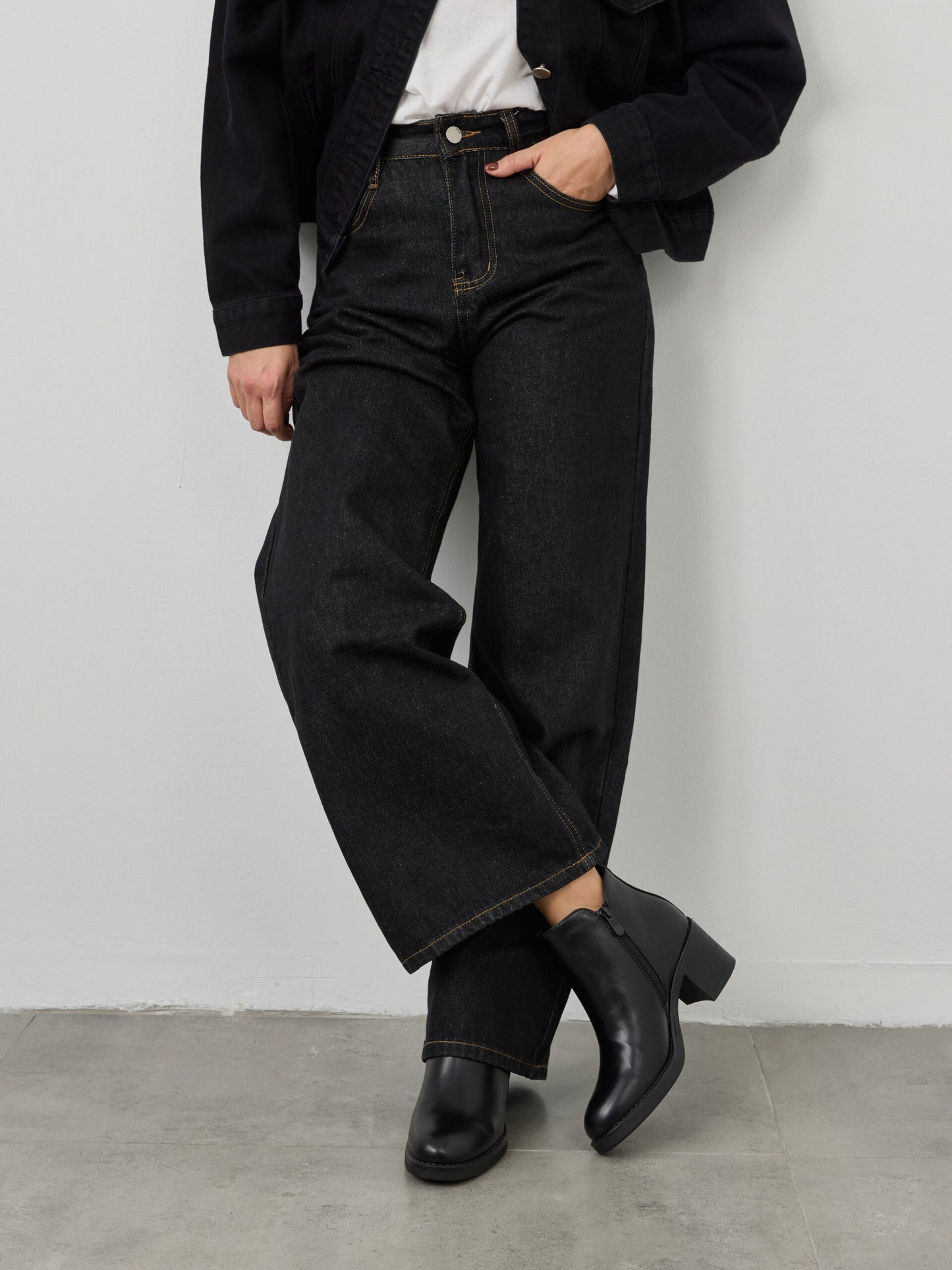 מגפוני עקב ליברי | שחור