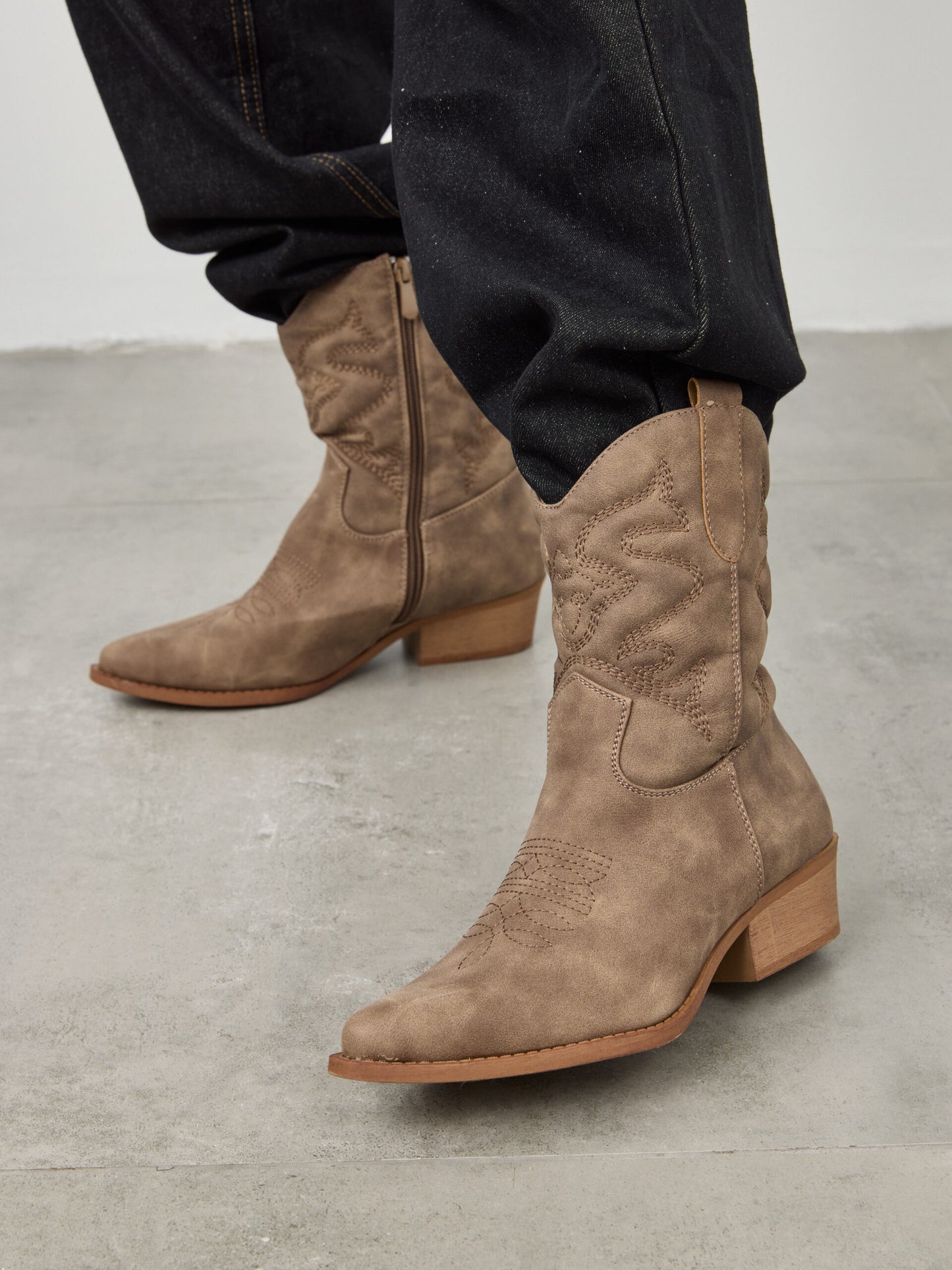 מגפי בוקרים אוסטין | חאקי