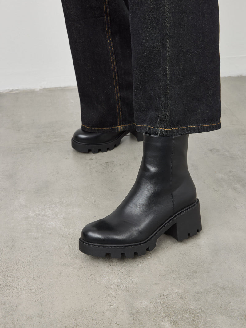 מגפוני סוליית טרקטור עקב רונאן | שחור