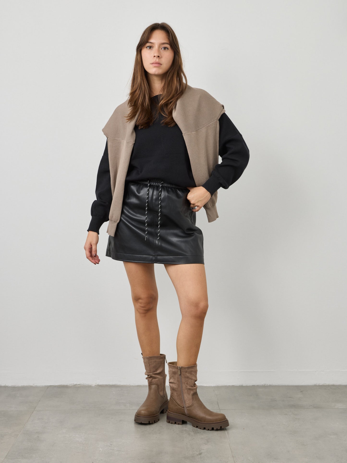 מגפוני סוליית טרקטור שונדה | חאקי