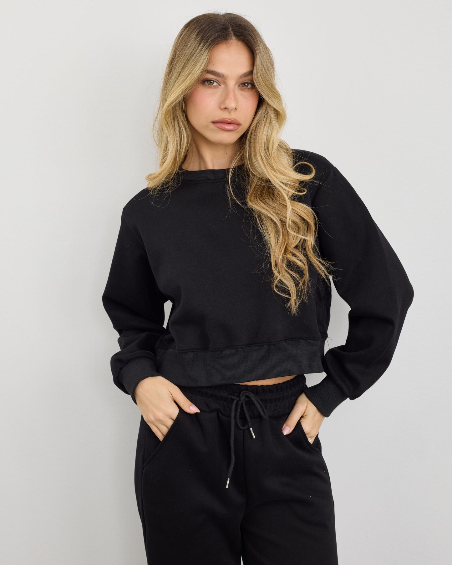 סווטשירט  לוגן | שחור