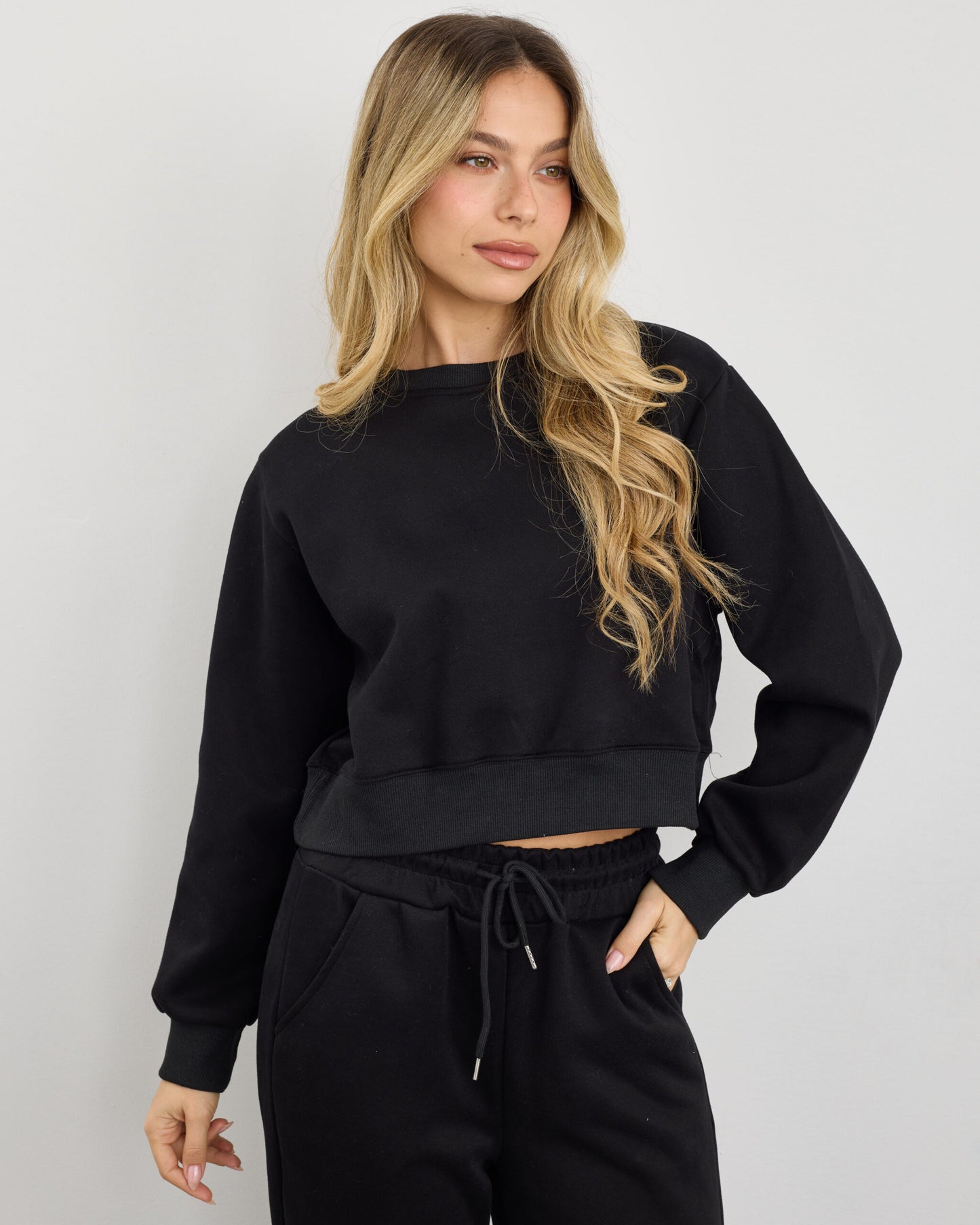 סווטשירט  לוגן | שחור