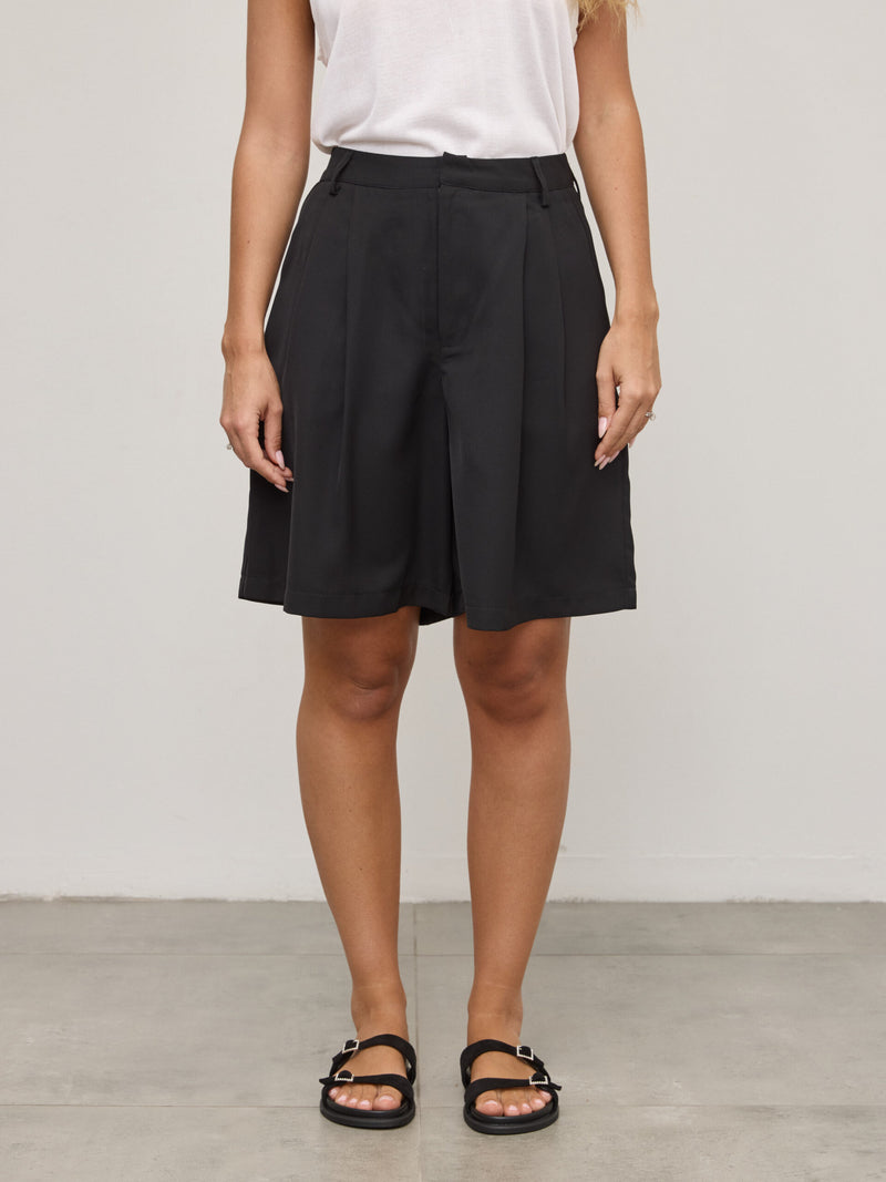 ברמודה רייב | שחור