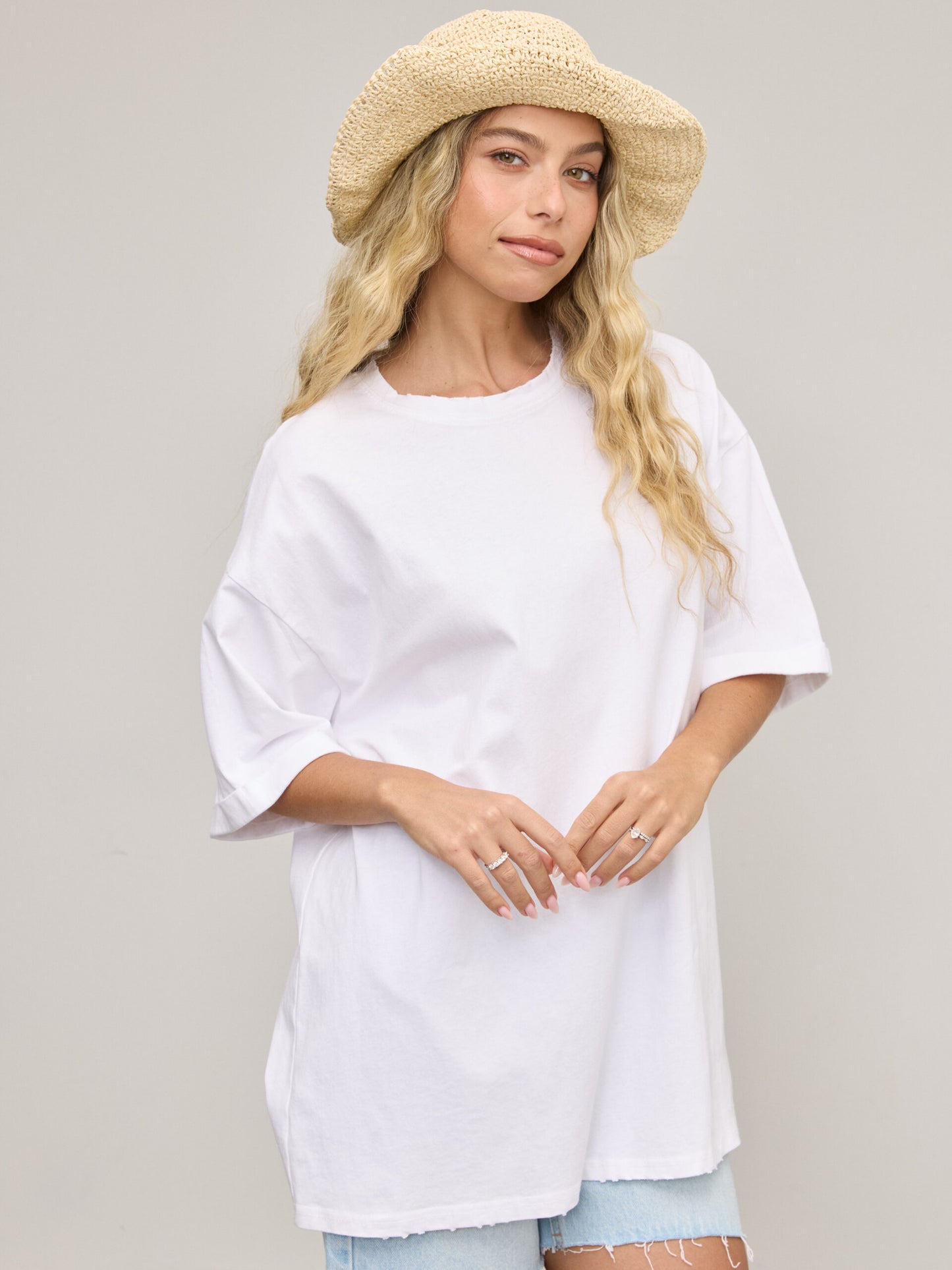 טישירט בייסיק אוברסייז היידן | לבן