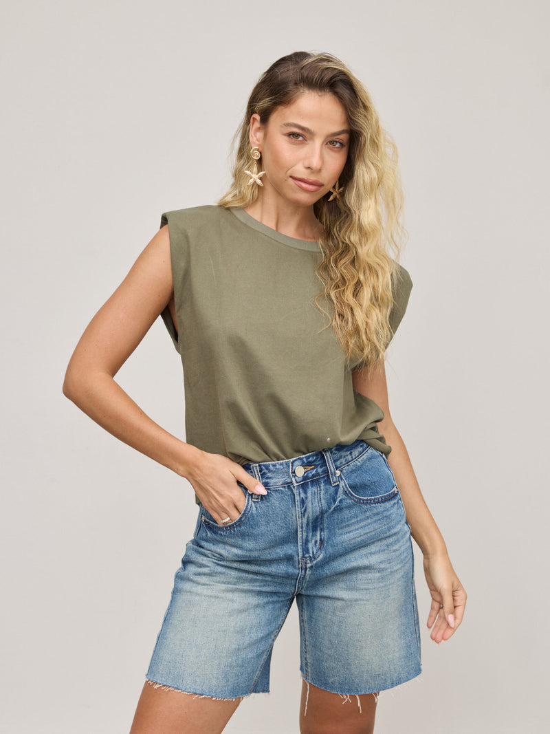 גופיית בייסיק עם כריות כתף מורי | ירוק