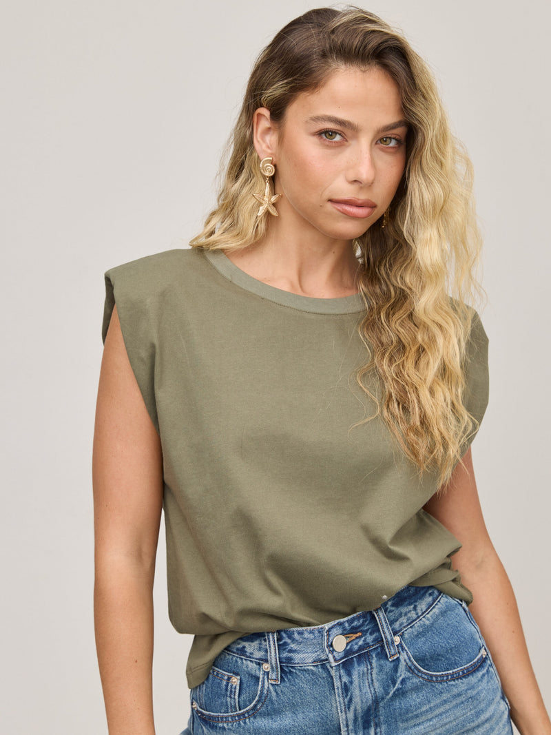 גופיית בייסיק עם כריות כתף מורי | ירוק