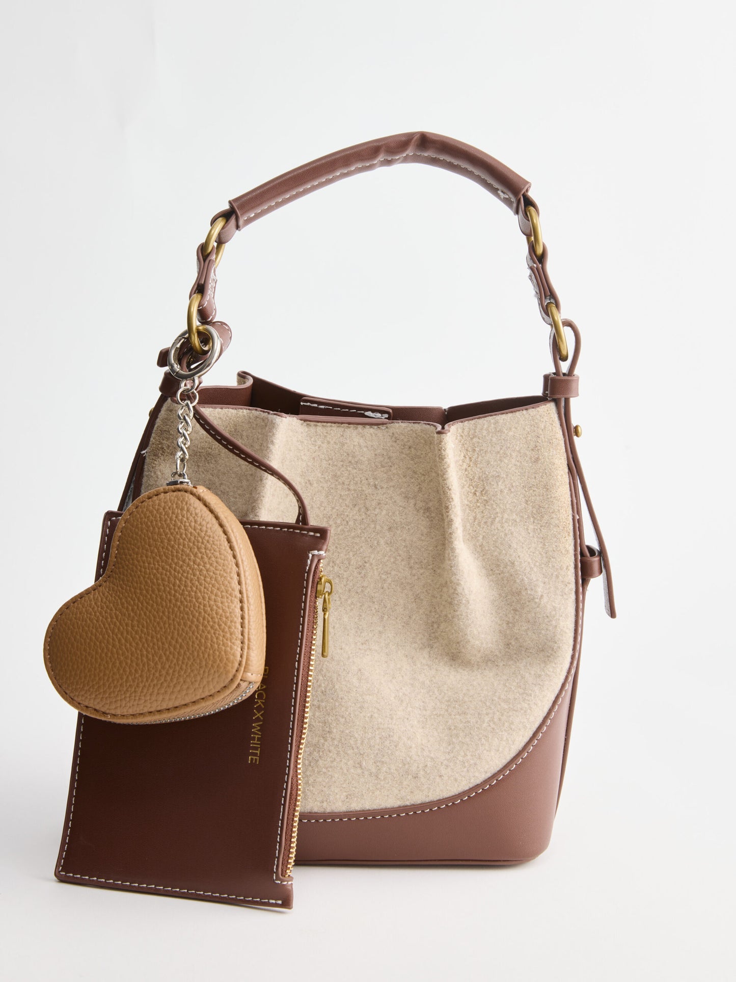 ארנק מחזיק מפתחות בצורת לב | חום