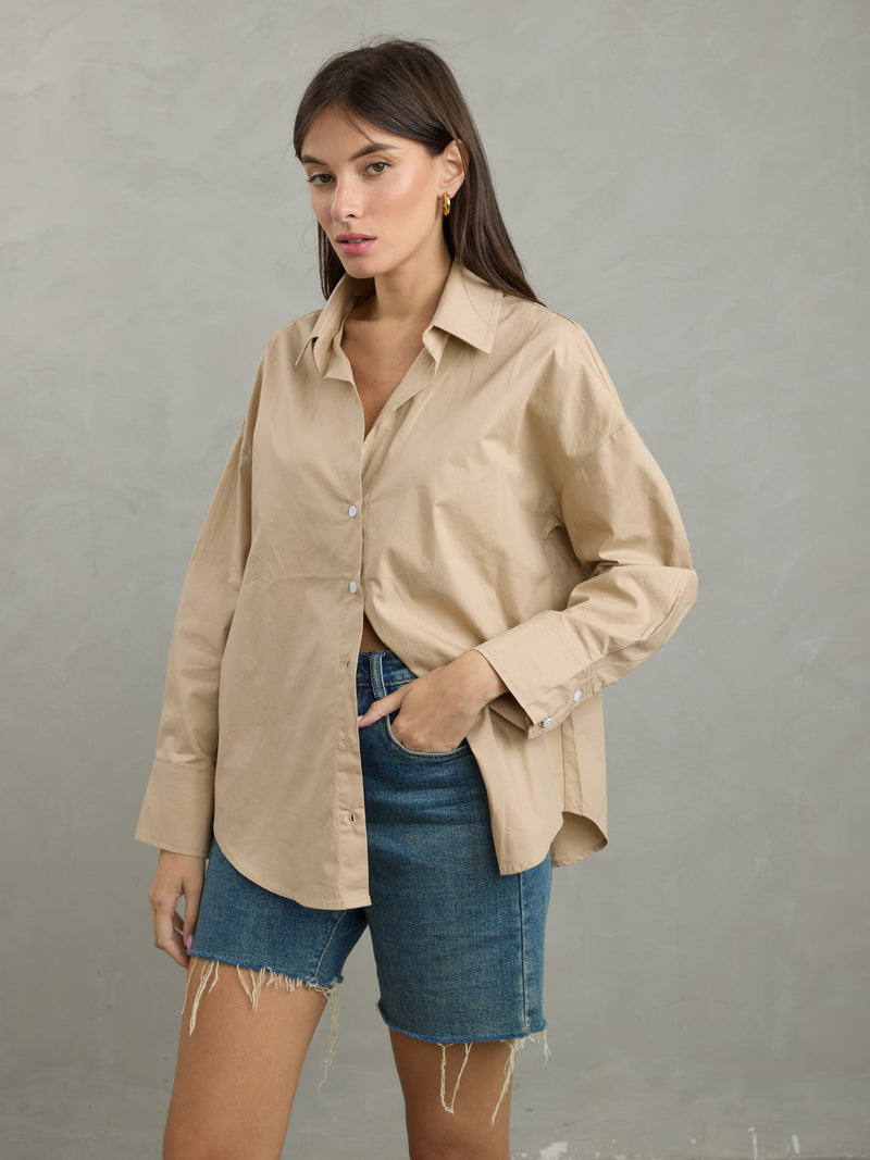 מכופתרת חלקה קורל | בז'