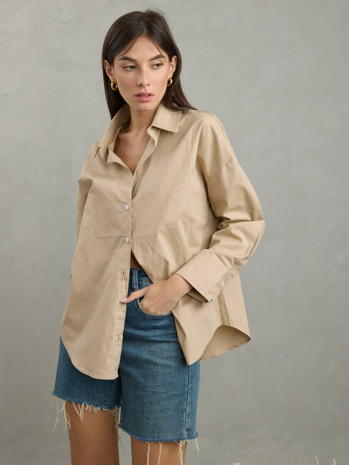 מכופתרת חלקה קורל | בז'