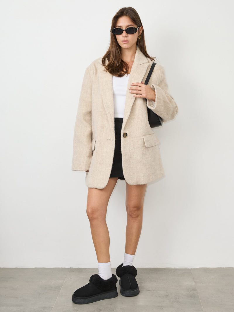 מיולס פרווה לוטי | שחור