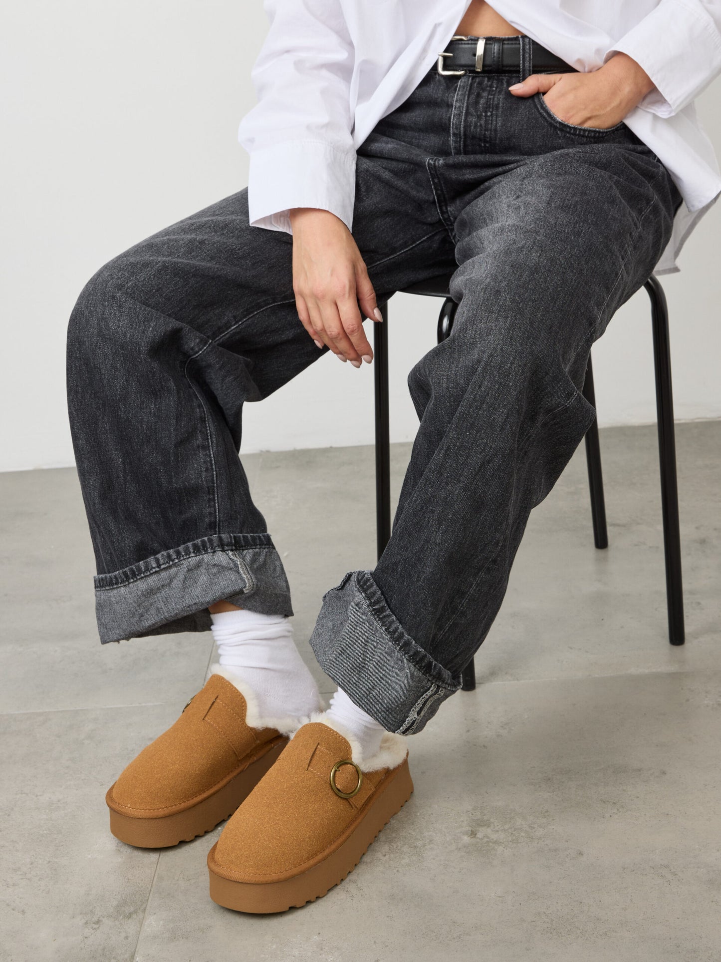 כפכפי פרווה אבזם אסטריד | קאמל