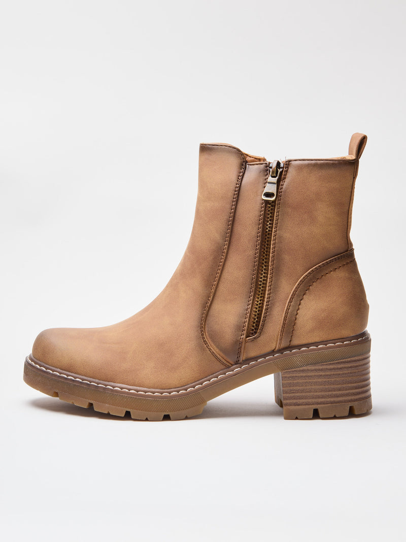 מגפוני סוליית טרקטור טנסי | קאמל