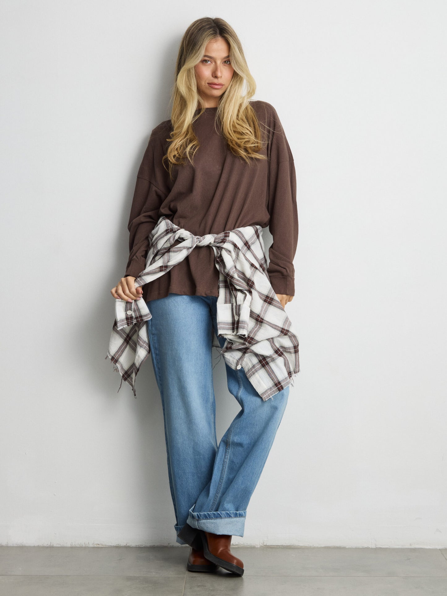 טישירט שרוול ארוך אוברסייז פגי | חום