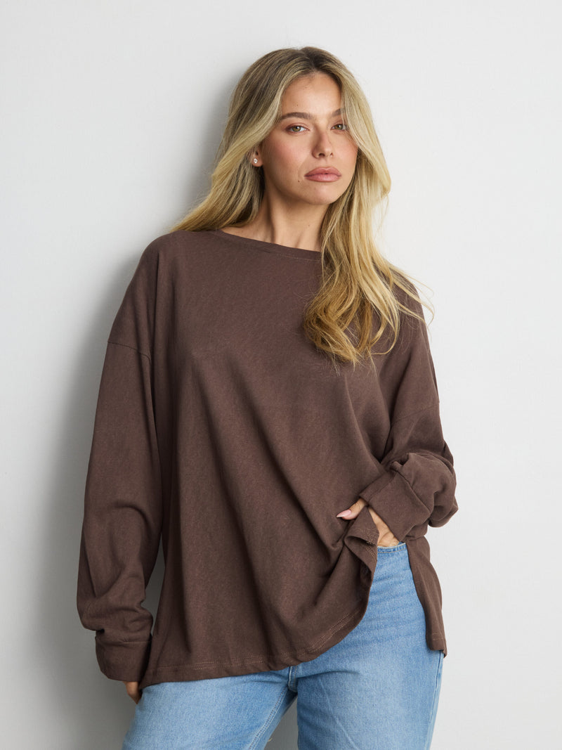 טישירט שרוול ארוך אוברסייז פגי | חום