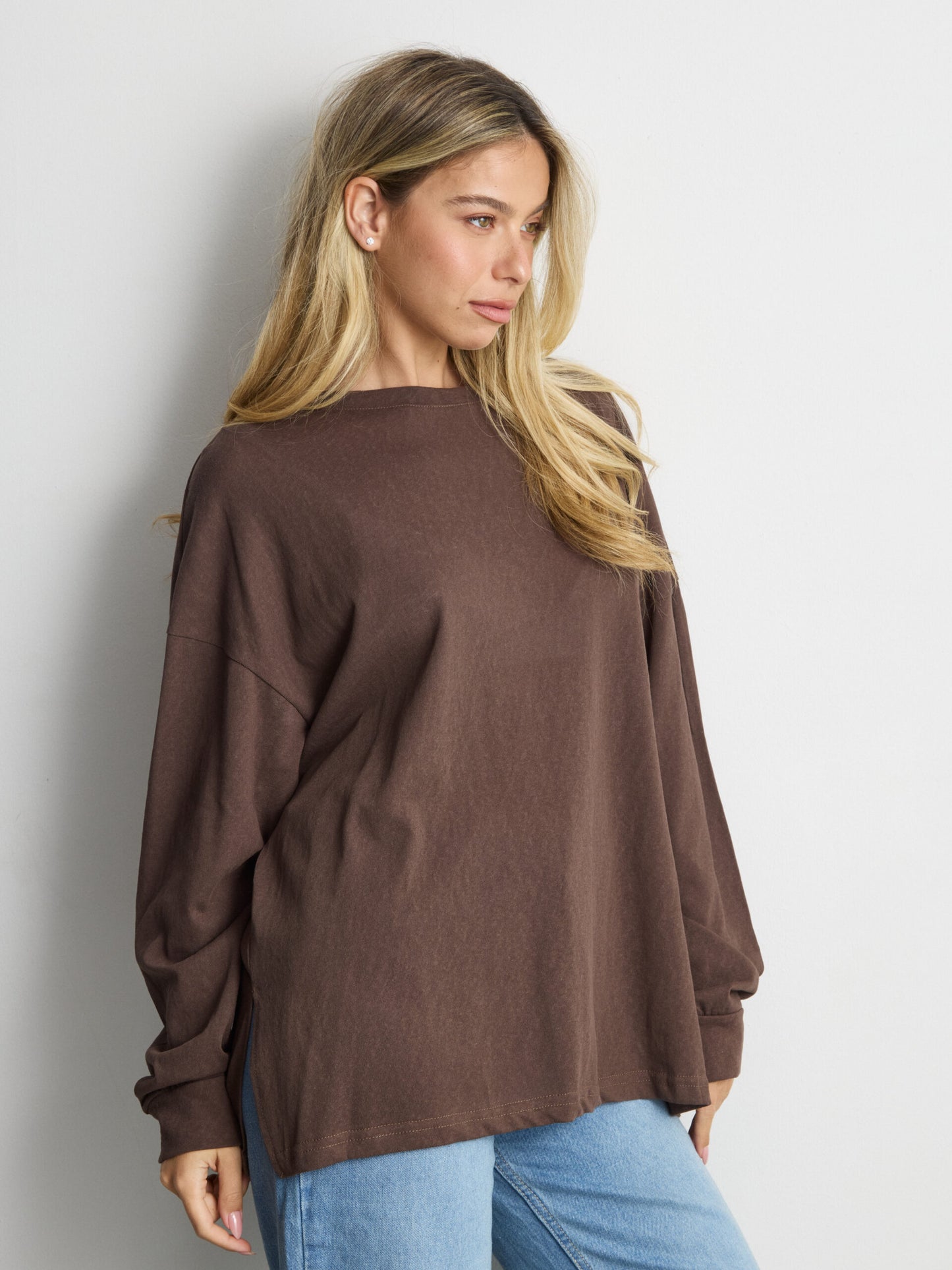 טישירט שרוול ארוך אוברסייז פגי | חום