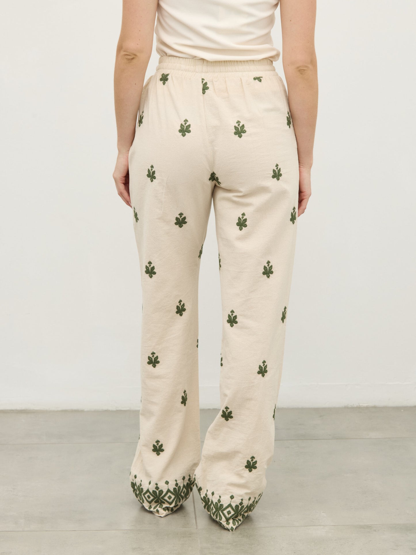 מכנסי פשתן רקמה ליה | ירוק