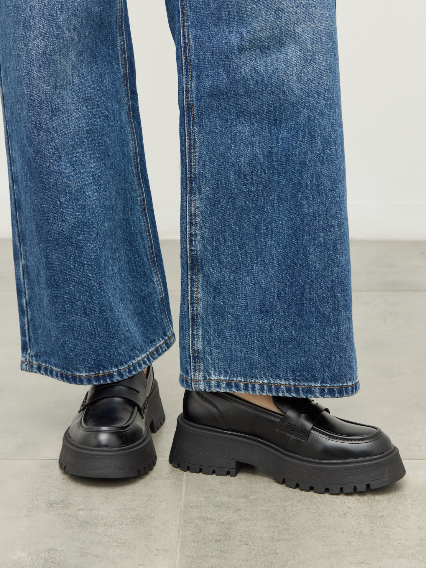 מוקסין פלטפורמה רונדו | שחור