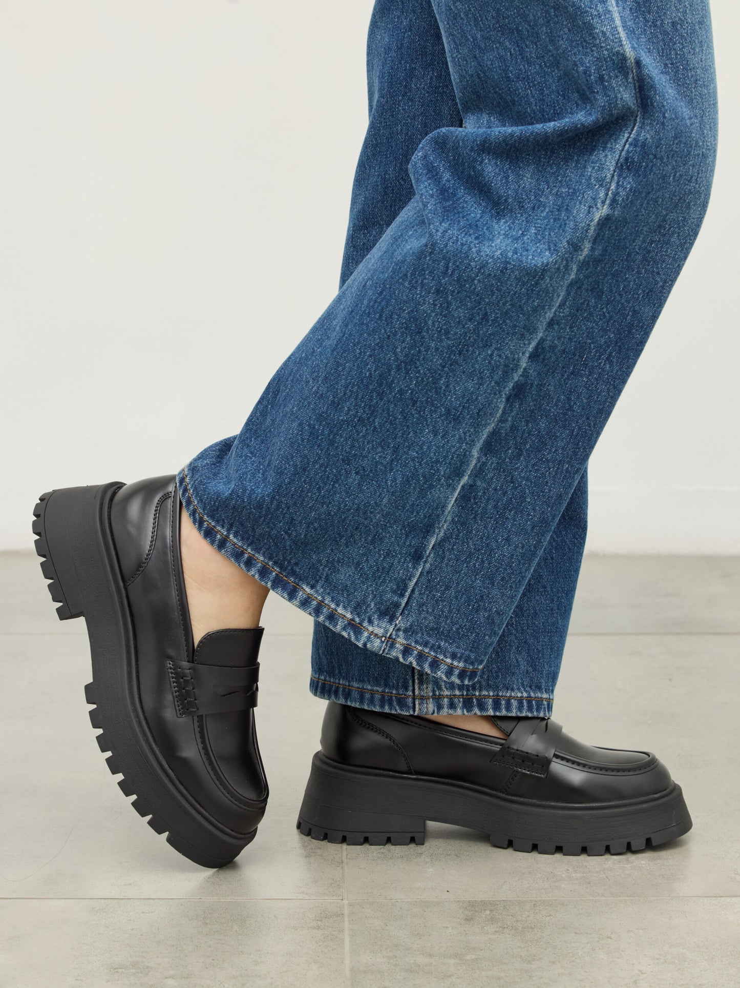 מוקסין פלטפורמה רונדו | שחור