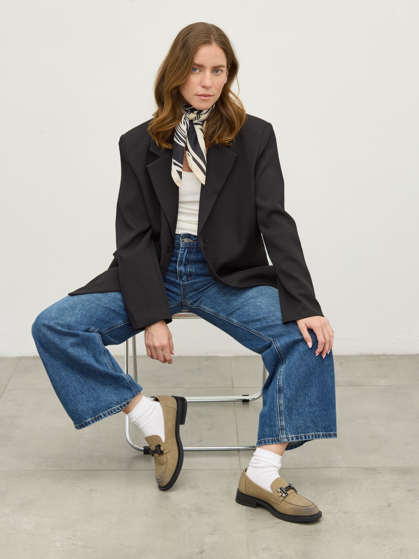 מוקסין דמוי זמש אבזם מורגן | חאקי