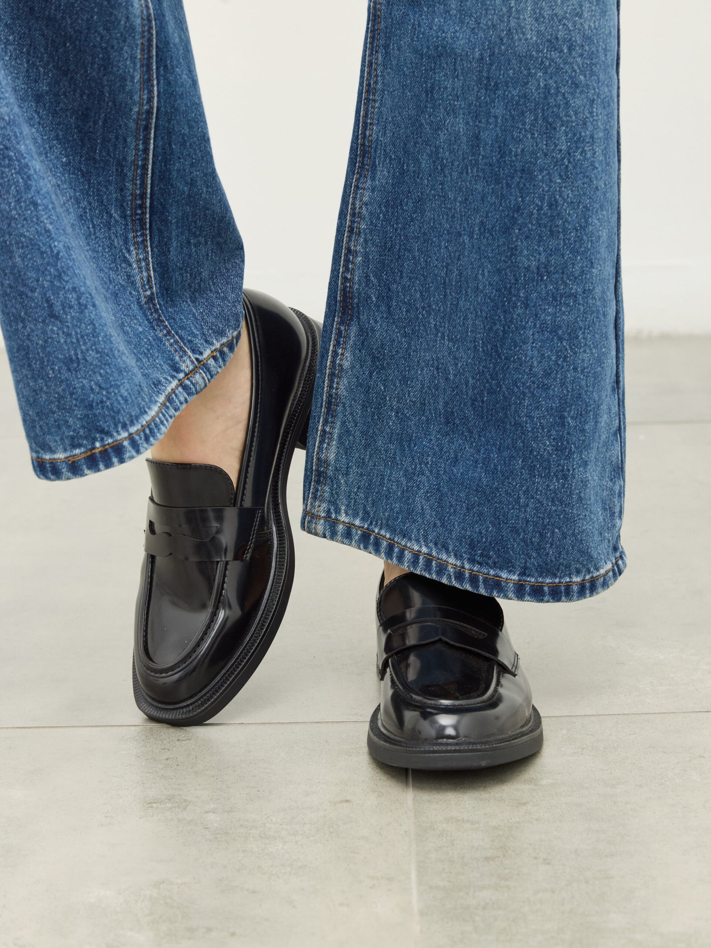 מוקסין טוד | שחור לק