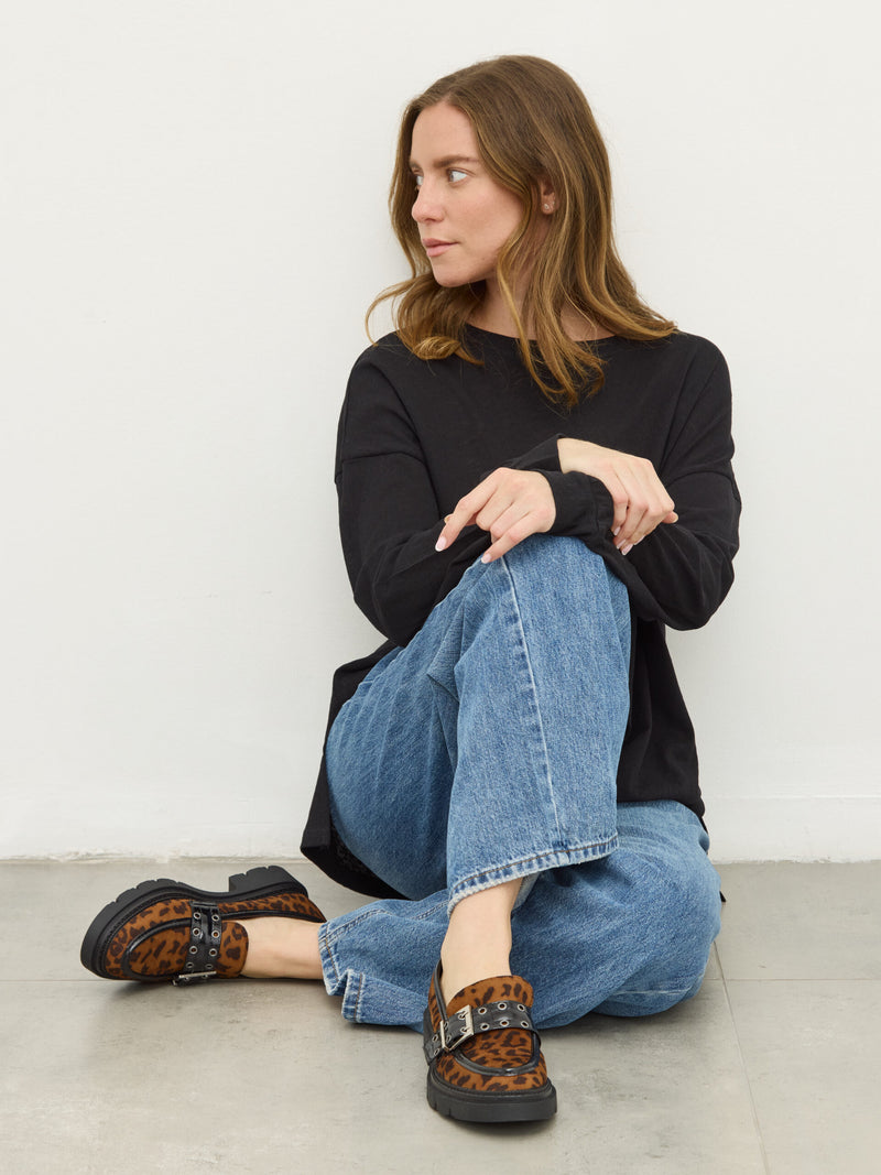 מוקסין אבזם מאנון | מנומר