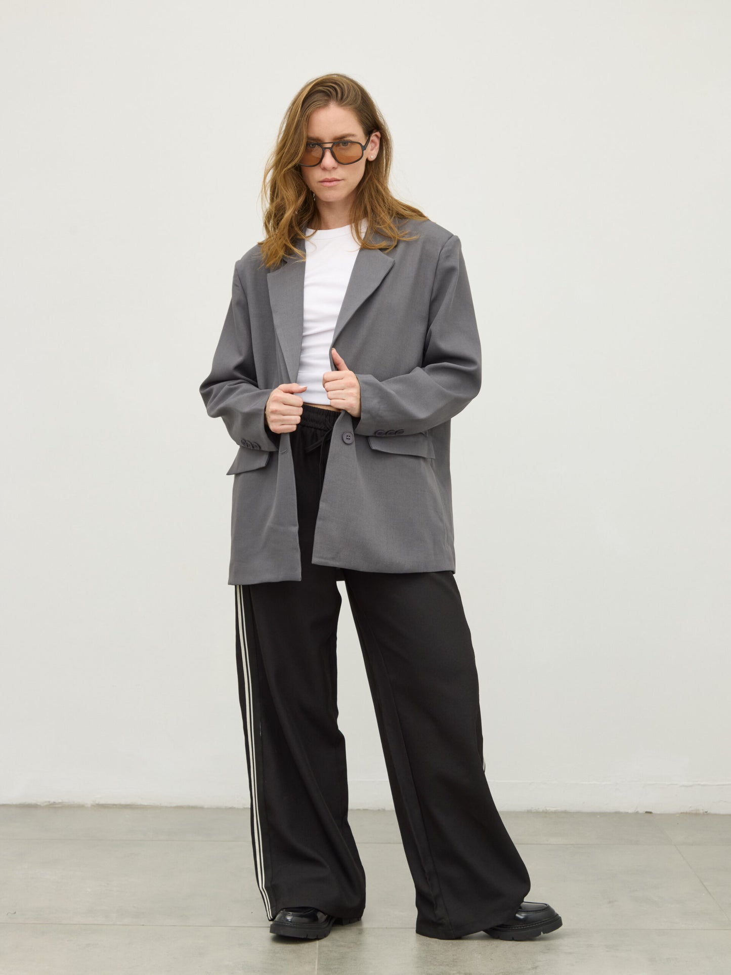 בלייזר הרווי | אפור