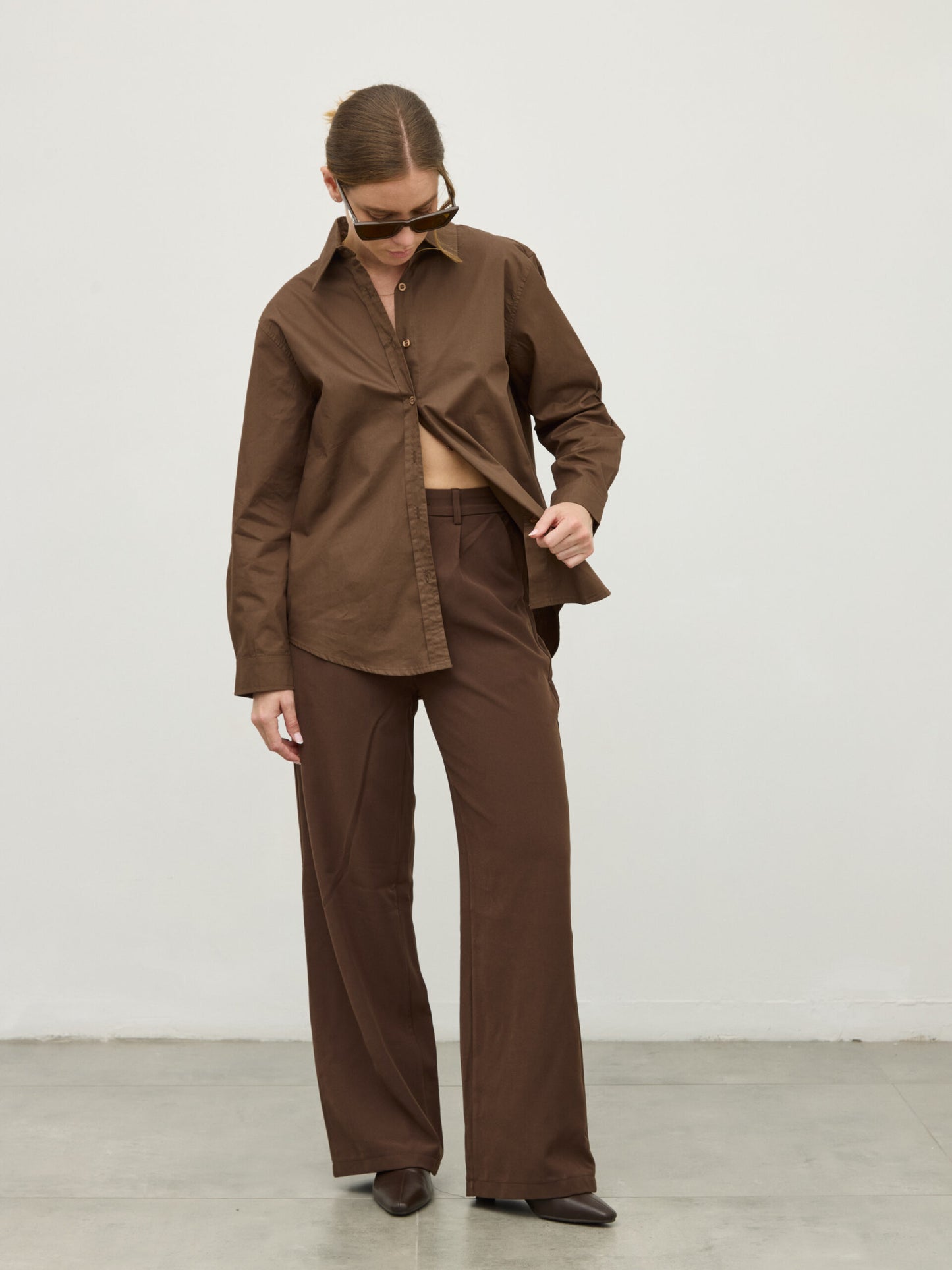 חולצה מכופתרת לונה | חום