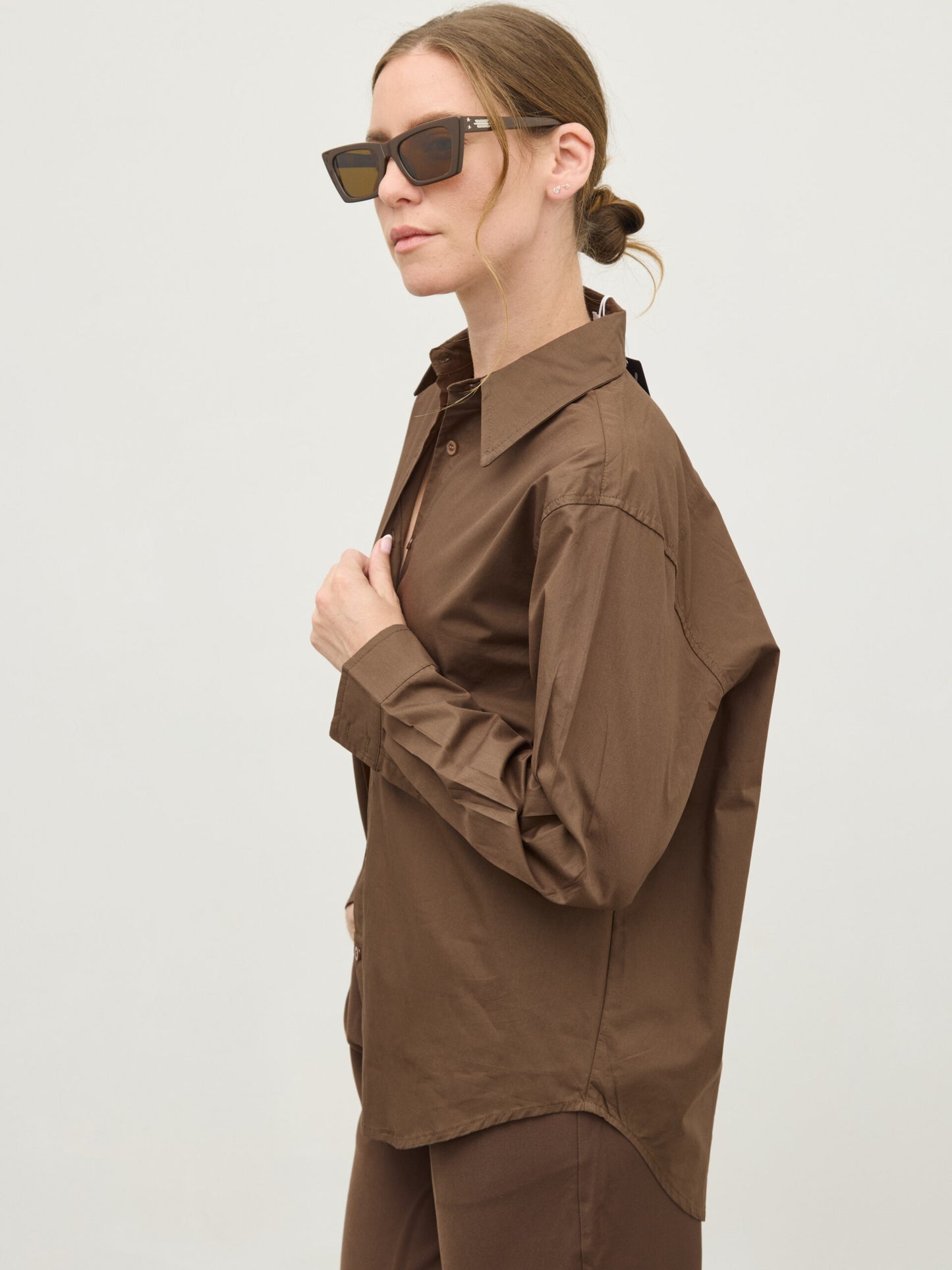 חולצה מכופתרת לונה | חום