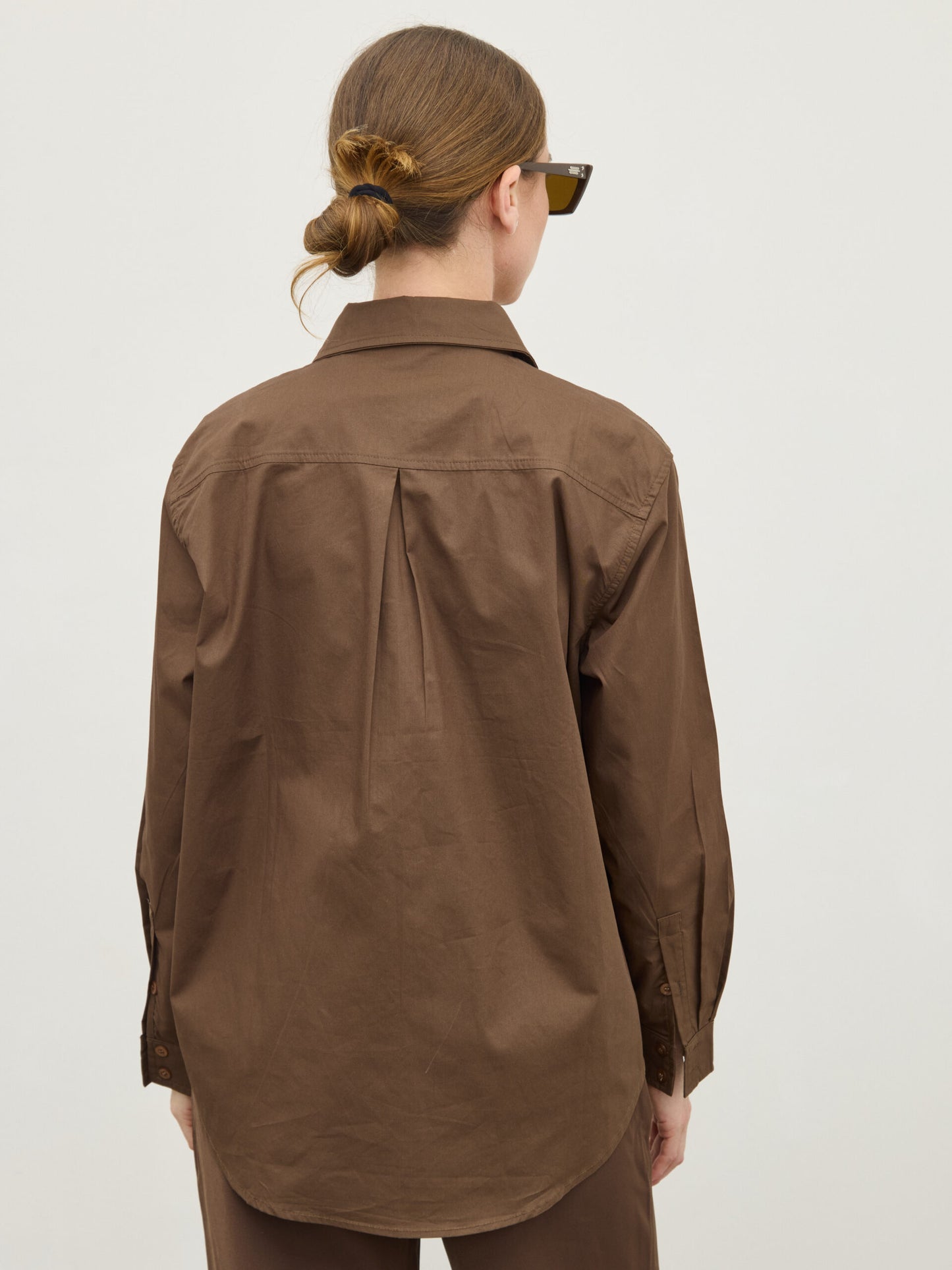 חולצה מכופתרת לונה | חום