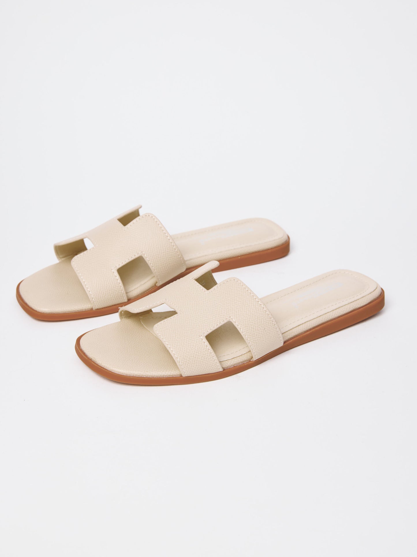 כפכפי טרו I בז'