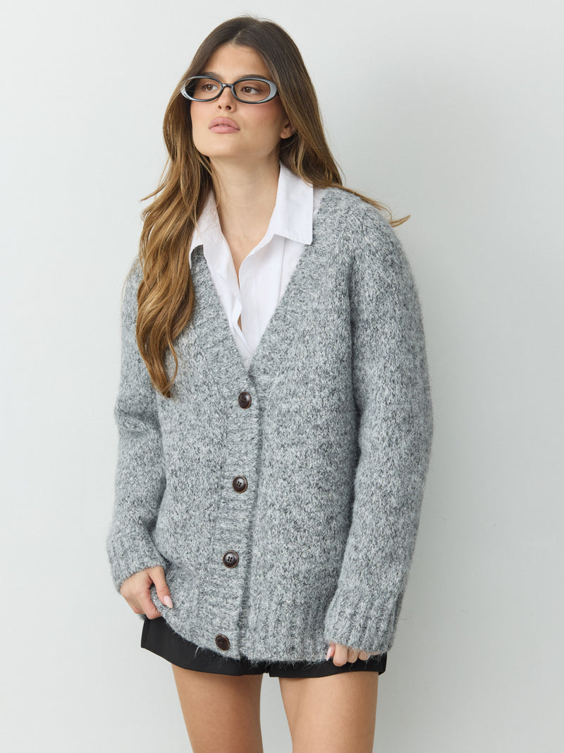 קרדיגן דארסי | אפור