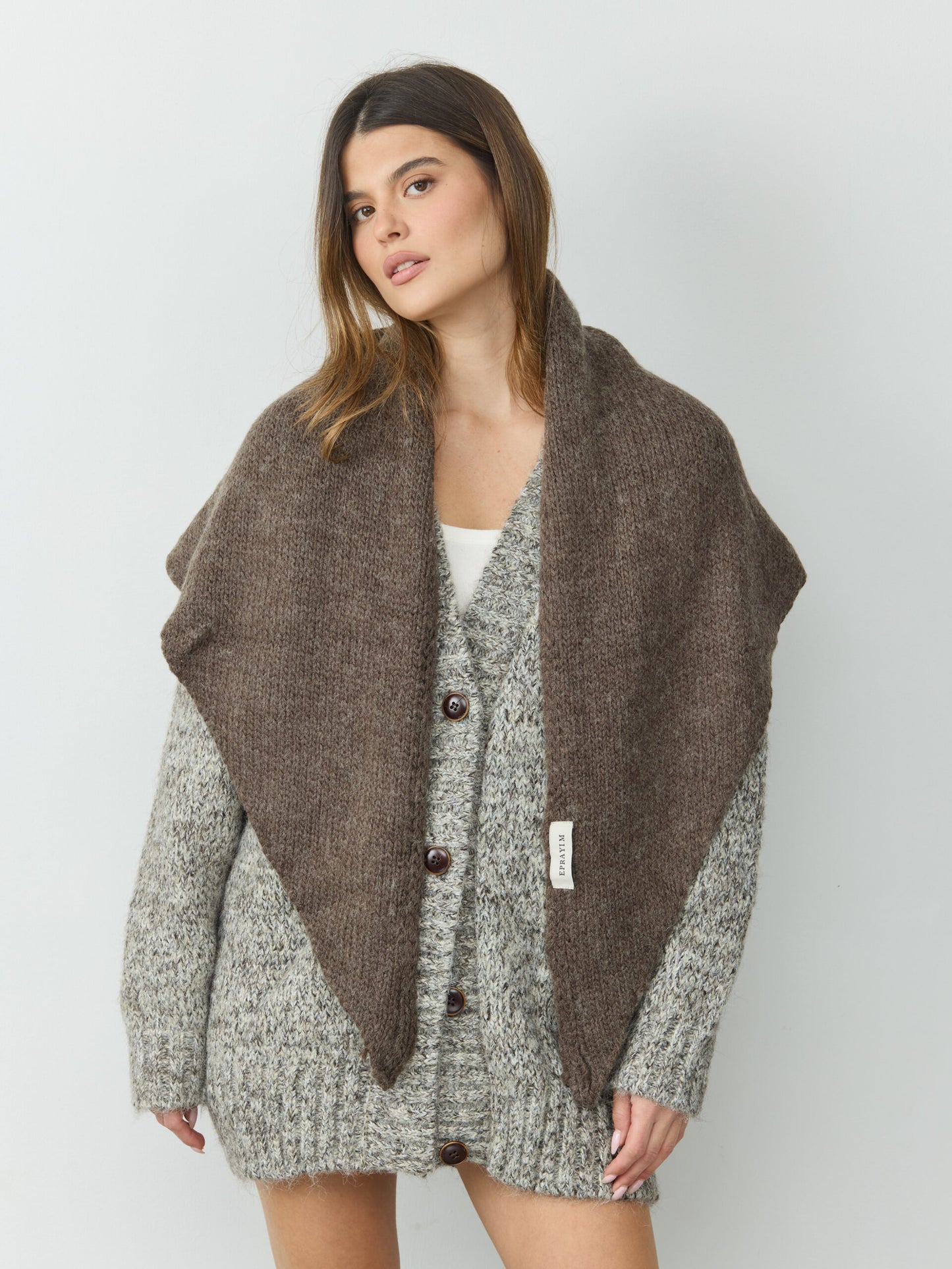 צעיף סרוג משולש | חום