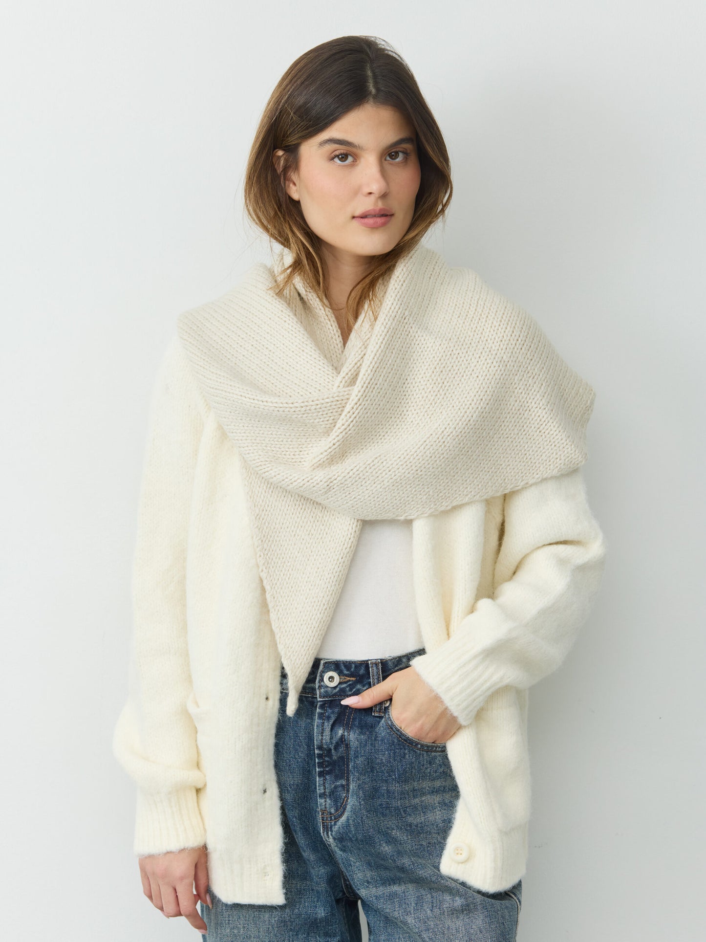 צעיף סרוג משולש | בז'