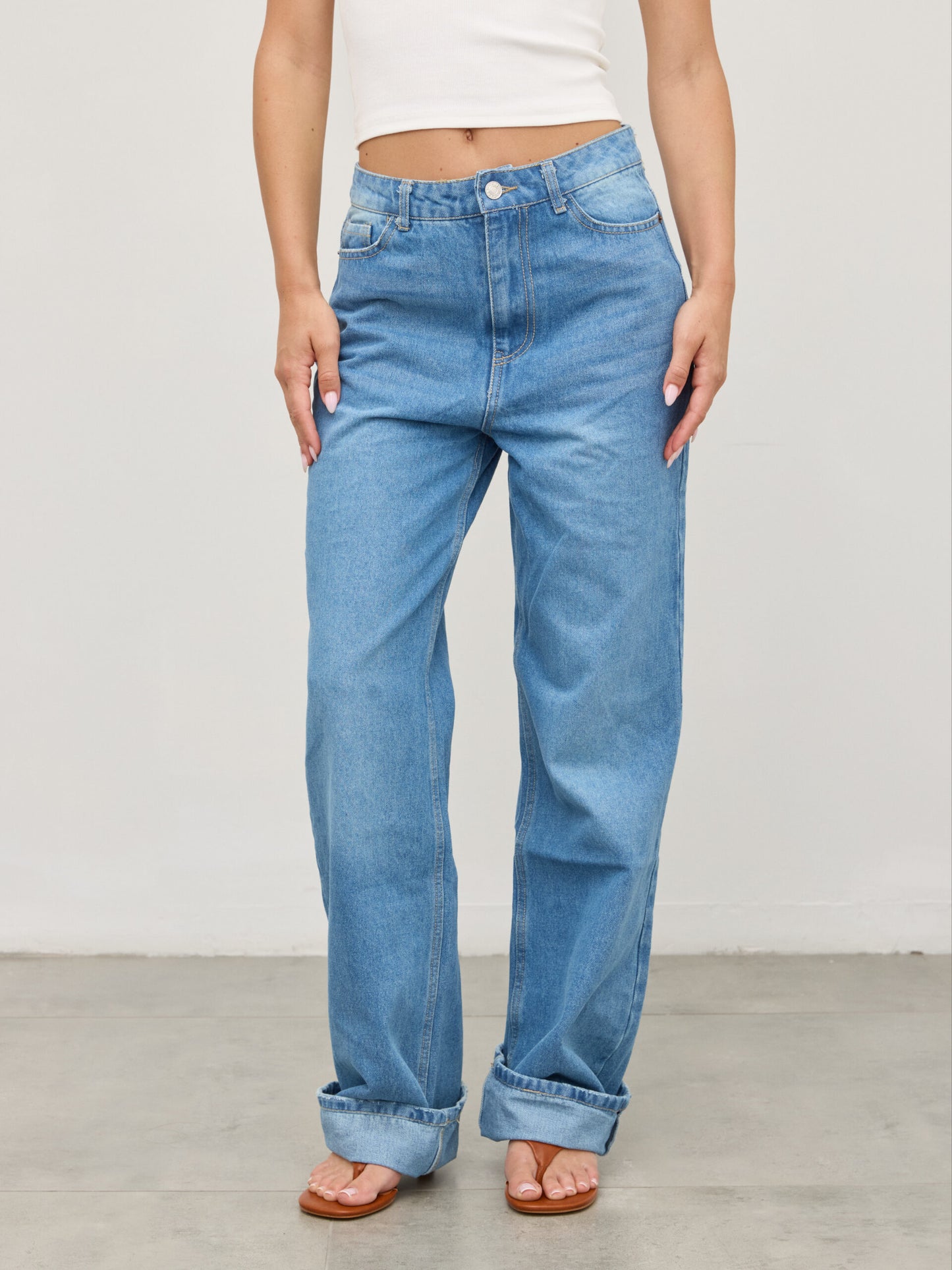 ג'ינס בגיזרה ישרה רוברט | כחול